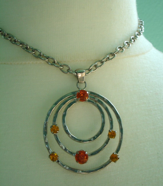 Three Ring-Pendant Necklace - Metal with 6 Orange… - image 4