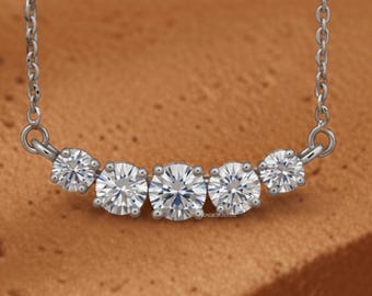 Collana con cinque diamanti creati in laboratorio da 1,34 carati, collana con diamanti rotondi in oro bianco 14 carati, anello con diamanti certificati IGI, anello per anniversario, regalo per lei.