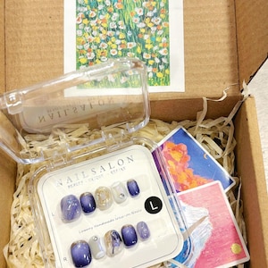 Elegant Blue & Gold Press-On Nails - Luxe 3D Design, Short Square Shape, Perfect for Any Events