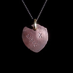 REPEL / REBEL - Lucky Amulet Charm Protection Ward Talisman Shibuichi Wordnerd Punk Goth Loot bild 2