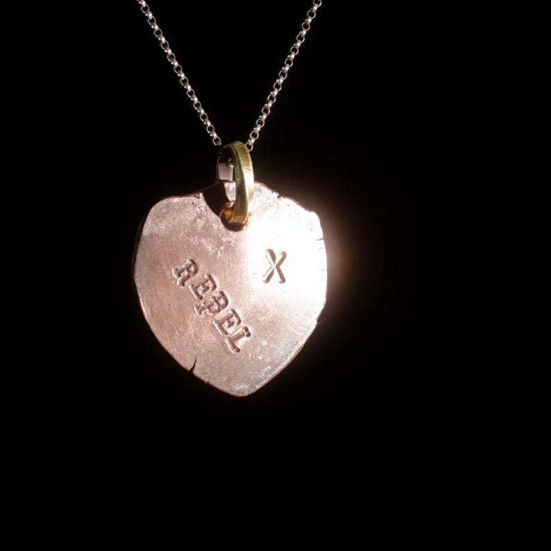 REPEL / REBEL - Lucky Amulet Charm Protection Ward Talisman Shibuichi Wordnerd Punk Goth Loot bild 3