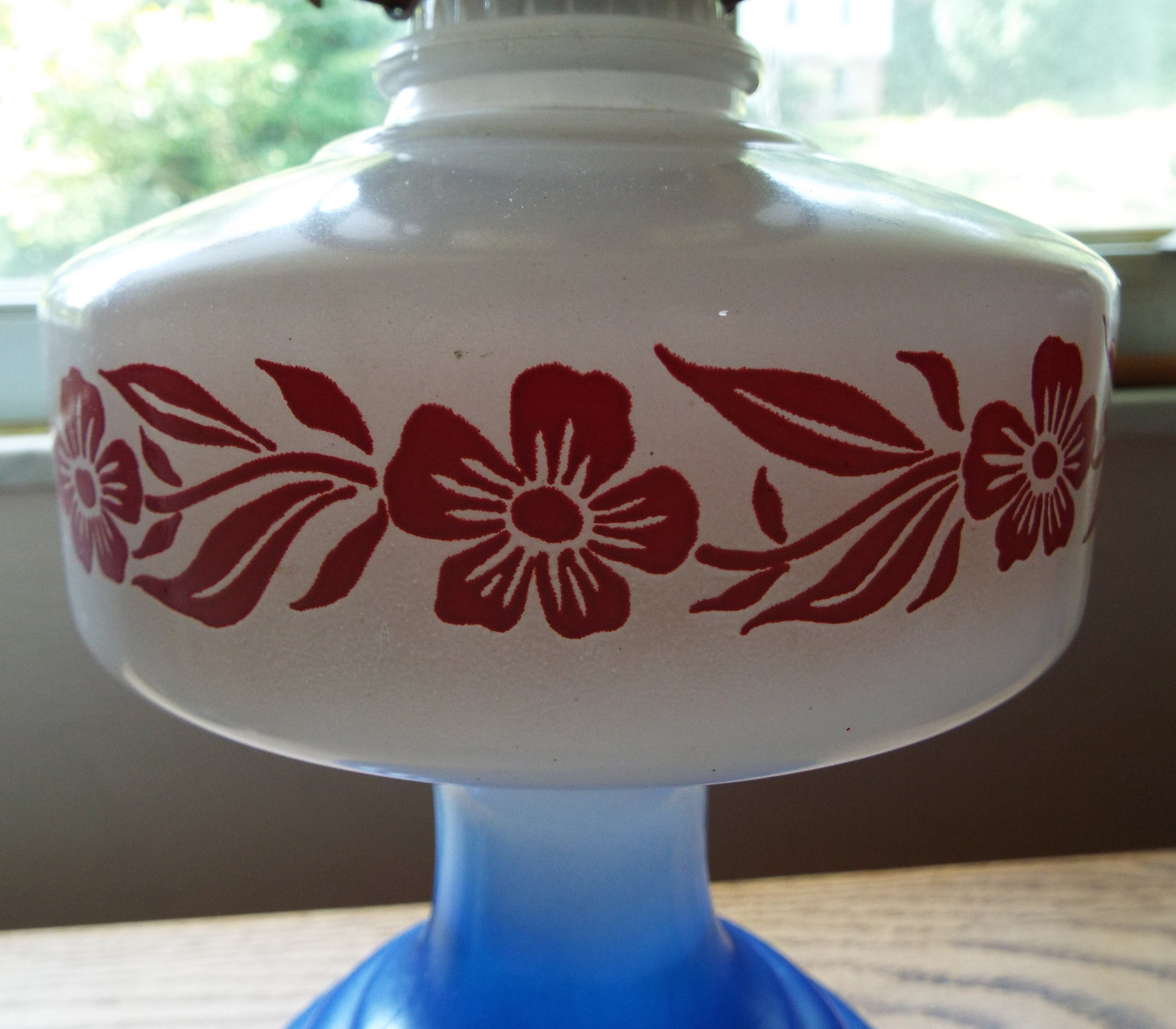 Vintage Painted Milk Glass Eagle Oil Lamp Etsy New Zealand