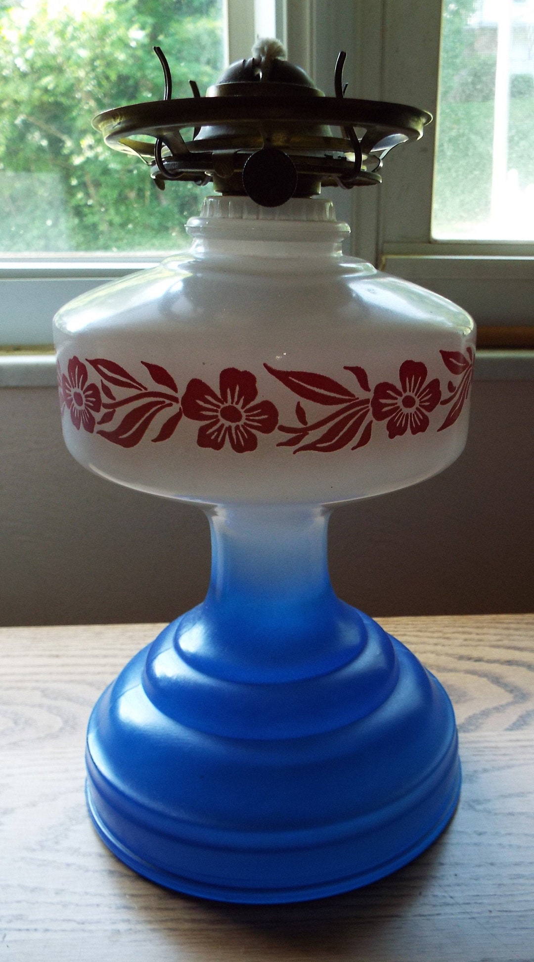 Vintage Painted Milk Glass Eagle Oil Lamp Etsy