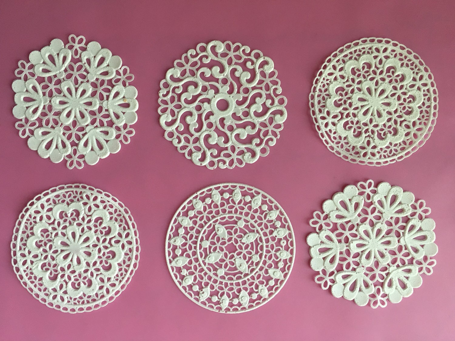 Edible Sugar Lace, Tea Doilies, for Cakes, Cupcakes, Cookies, cocoa, …