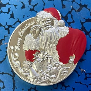 Santa Claus Christmas Challenge Coin – Merry Christmas & Season’s Greetings – Holiday Gift Collectible medal