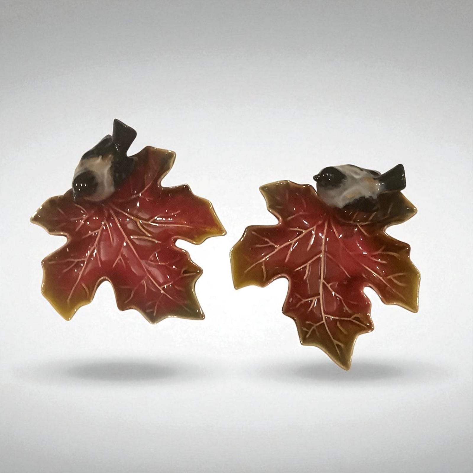 Creative Co-op Small Maple Leaf Dish With Bird, Decorative and ...