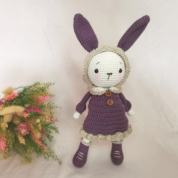 Petite lapine au crochet