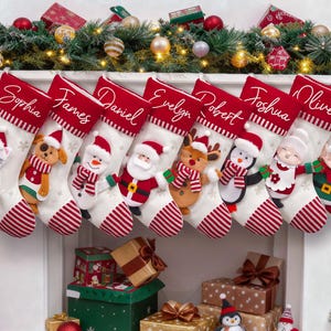 2025 familie kerstsokken, geborduurde kousen met naam, gepersonaliseerde monogram kousen, decor kerstsok, kerstcadeaus