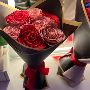 7 count eternal rose bouquet! (customizable colors)