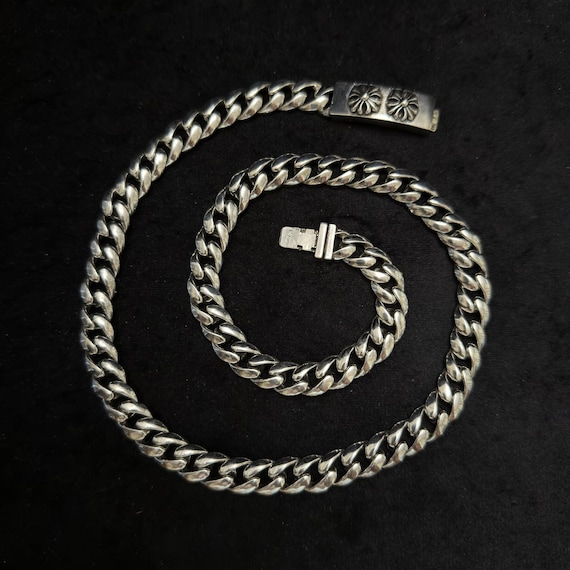 CH Gothic style y2k cuban link cross chain neckla… - image 5