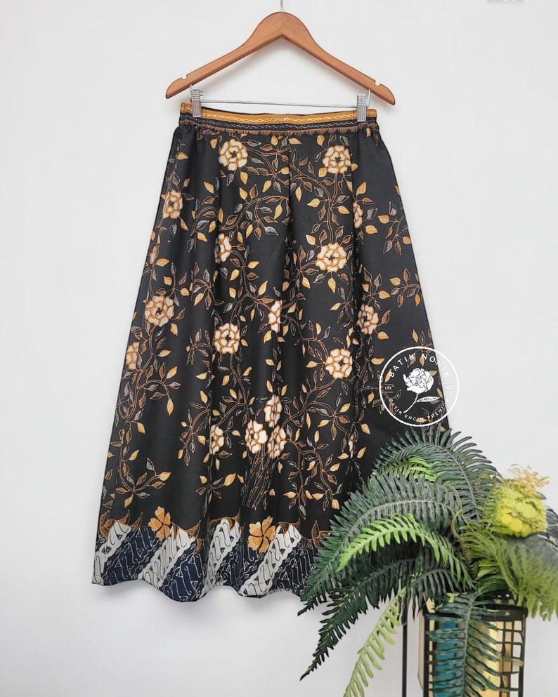 Brown - Hand Batik Printed Running Stitch Cotton Long Skirt 03