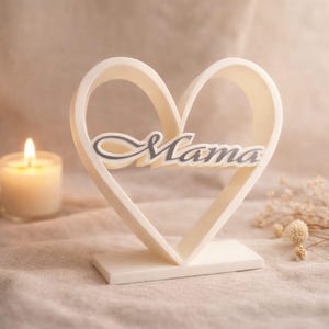 Corazón con la inscripción "Mamá"