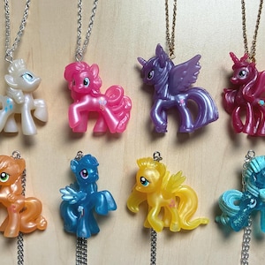 MLP Halsketten My Little Pony Twilight Sparkle Pinkie Pie Fluttershy Rainbow Dash Rarität Applejack Princess Cadance Royalty Einhorn Pegasus