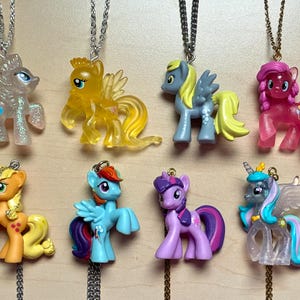 MLP Halskette My Little Pony Rarität Fluttershy Derpy Hooves Ditzy Doo Pinkie Pie Applejack Twilight Sparkle Princess Celestia Rainbow Dash
