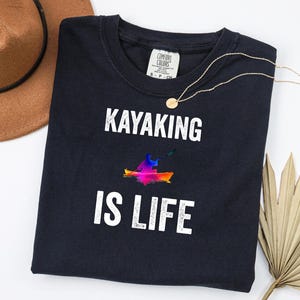 Camiseta &quot;Caiaque é Vida&quot;, Presente para Caiaque, Top para Caiaque, Presente para Caiaque, Presente para Rafting, Top para Rafting, Camiseta para Canoa, Camiseta para Rafting, Caiaque