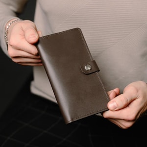 Cartera de cuero personalizada para hombre, cartera marrón personalizada, monedero hecho a mano de alta calidad con grabado, regalo de cumpleaños para él.