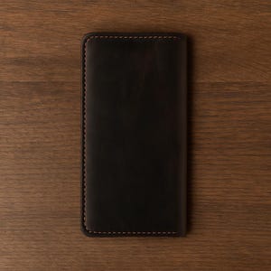 Cartera de mano de cuero personalizada para hombre, pequeña cartera marrón personalizable, regalo para novio, bonito monedero de cuero para él.