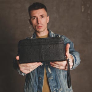 Handgefertigte Leder Herren Clutch Brieftasche, personalisierte minimalistische schwarze Geldbörse, maßgeschneiderte Brieftasche für Papa, schlankes Leder Vatertagsgeschenk