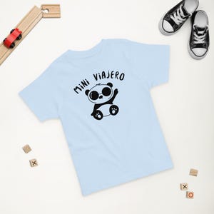 Kleinkind &quot;Mini viajero&quot; Panda T-Shirt, spanische Reise-inspirierte Kinder Tshirt, spanisches Baby Geschenk, Latein Baby Shirt, Babymitteilung Spanisch