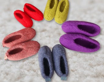 【新品】キッズ室内ばき　フェルト スリッパ 防災 好評 室内履き ルームシューズ バブーシュ