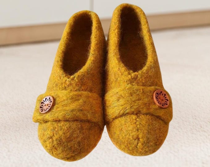 Handmade Felted Wool Slippers with Button Detail – Unisex Pure Wool Cosy Eco-Friendly House Shoes for Adults