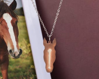 Collana commemorativa personalizzata con cavallo / Silhouette con voglia di cavallo / Regalo equestre per amante/proprietario di cavalli