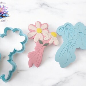 Daisy Flower Bouquet Cookie Cutter and Debosser Set | Romantic Floral Fondant Stamp | Valentine’s Day Wedding Cookie Decorating Tool