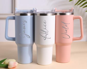Personalisierter 40-Unzen-Reisebecher mit Deckel und Strohhalm, benutzerdefiniertem Reisebecher, 40-Unzen-Flasche mit Gummigriffstroh, Weihnachtsgeschenk, Edelstahlbecher