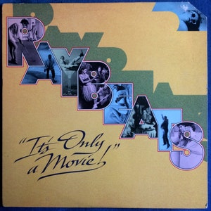 THE RAYBEATS - It&#39;s Only A Movie lp 1983 origineel vintage vinyl platenalbum