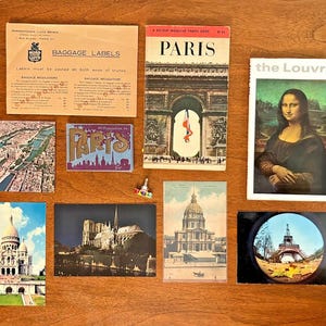 Lot de souvenirs éphémères de Paris • Guide vintage, cartes postales et plus