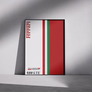Puede incluir: Un póster enmarcado con el logotipo de Ferrari y su esquema de colores. El diseño incluye una franja blanca vertical flanqueada por franjas rojas y verdes. El texto "Ferrari" está alineado verticalmente, y "Scuderia Ferrari 488 GTE" está en la parte inferior.