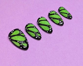 Uñas postizas con mariposas pintadas a mano: Juego de lujo personalizado