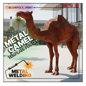 Könnte beinhalten: Eine braune Metallkamel-Skulptur mit dem Text "METAL CAMEL TEMPLATE FOR DIY" und "METAL WELDING". Die Skulptur ist ein Low-Poly-Design, geeignet für Metallschweißprojekte. Das Bild enthält auch den Instagram-Handle @LOWPOLY_PRINT.