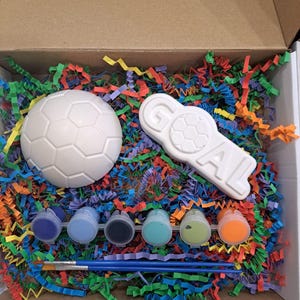 Paint Your Own Gift Set