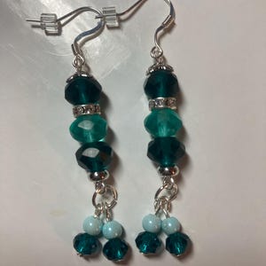 Dangle beaded earrings