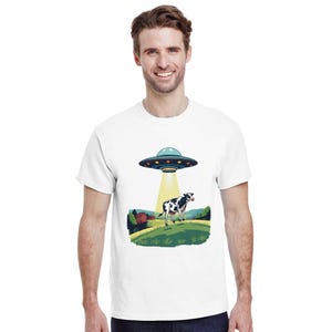 UFO Cow Abduction Shirt, Funny Vintage Retro Graphic Alien Tshirt, Paranormal Oversized Aesthetic UFO Tee