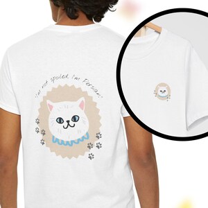 Maglietta con gatto persiano / Maglietta con tenero gatto soffice / Regalo kawaii per gli amanti dei gatti / Design con gatto persiano / Maglietta unisex per animali domestici / Maglietta in morbido cotone