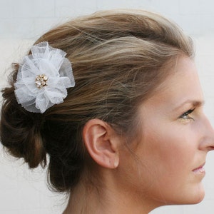 Bridal Barrette Rhinestone with Cream Netting Veil Gathered flower