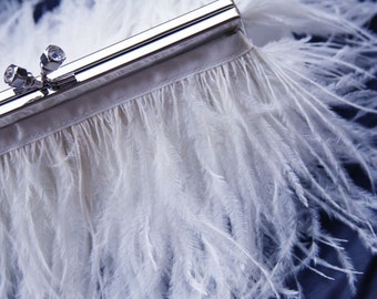White Feather Wedding Purse with Jeweled Clasp for Wedding Prom Evening