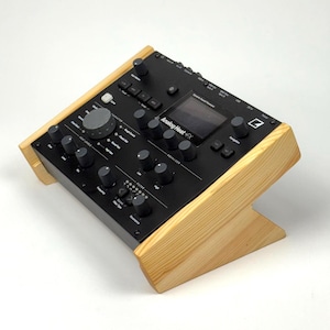 Handgefertigter Digitone Elektron Ständer in Massivholz - Digitone 2- Syntakt- Digitakt 1 & 2-Analog Heat Version