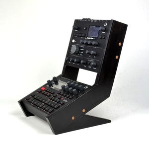 2-stufiger Elektron Ständer - Handgefertigter Massivholz Ständer für Digitakt - Syntakt - Digitone - Analog Heat - Synthesizer Ständer