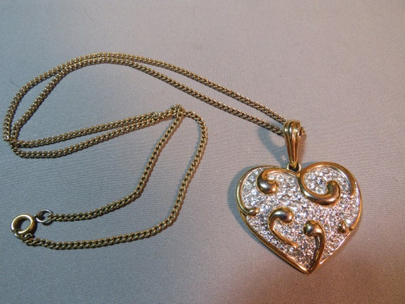 Vintage Yellow Gold Tone Pave Rhinestone Heart Pe… - image 3