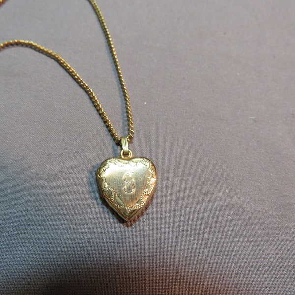 Vintage Yellow Gold Filled Heart Locket Pendant Necklace Engraved J  2111