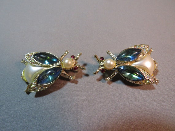 Vintage 1960s Pair Fly Bug Insect Pins Brooches A… - image 1