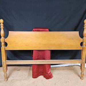PICK-UP ONLY-Vintage Wooden Spindle Headboard & Footboard– Solid Wood Full Size – Classic Mid-Century Farmhouse Style