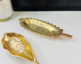 Vintage Brass Leaf Trinket Dishes – Set of 2 Gold Tone Jewelry Catchall