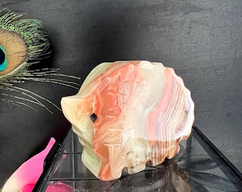 Hand Carved Onyx Hedgehog Figurine – Natural Banded Stone Animal Sculpture – Woodland Decor