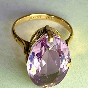 Vintage Handmade 18K Gold Amethyst Statement Ring