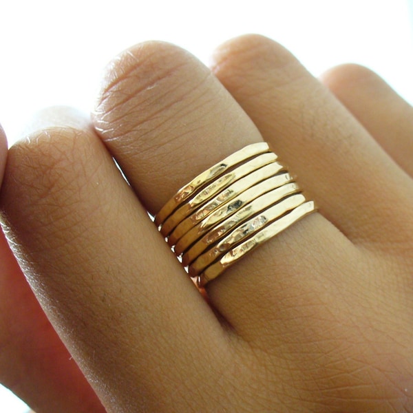 Dainty Gold Ring 7-Band Stack Set Gold Ring Set Hammered Gold Rings Hammered Gold Bands Stackable Gold Rings Thin Gold Rings Gifts for Women