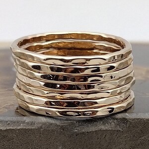 Dainty Gold Rings for Women 7-band Stack Ring Set Hammered Gold Ring ...